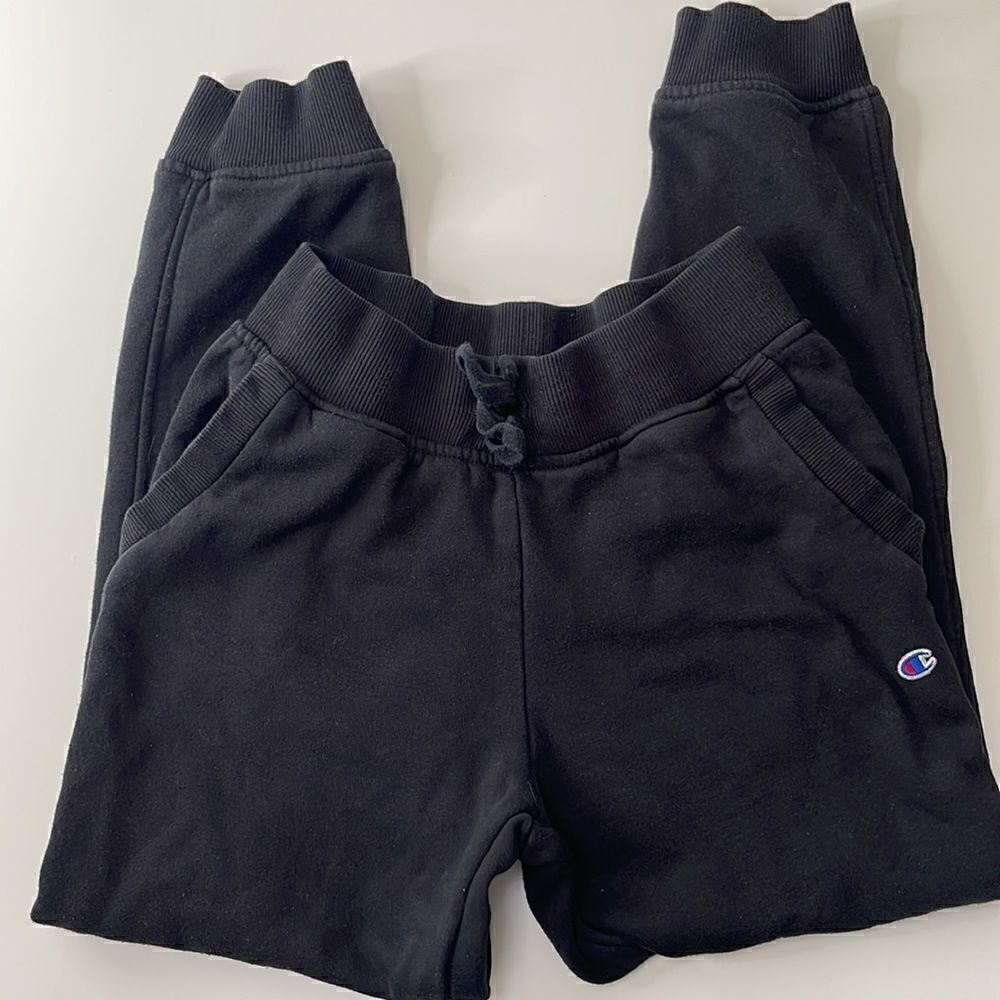 Champion jogger pants. Size Large. Sweatpants. Drawstring waist. Pockets. - Picture 2 of 6